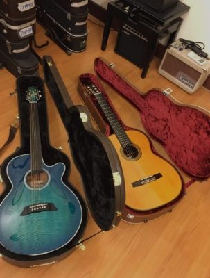 Giá 1 cây đàn guitar bình thường