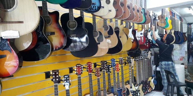 Địa Chỉ Bán Đàn Guitar Gần Đây KV Hà Nội