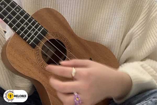 khế ước đàn ukulele